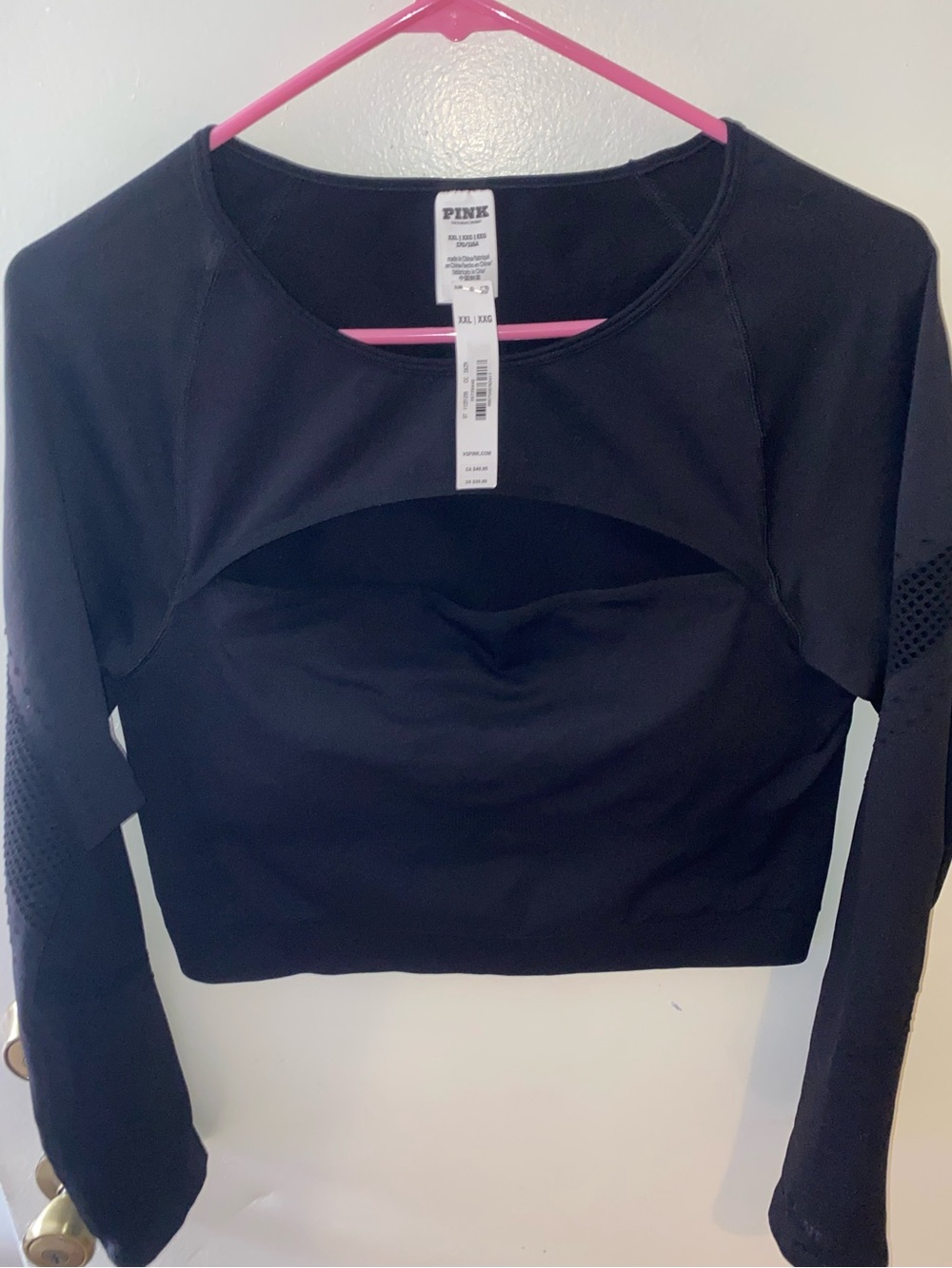 PINK Victoria's Secret Black Long-Sleeve Cutout Crop Top